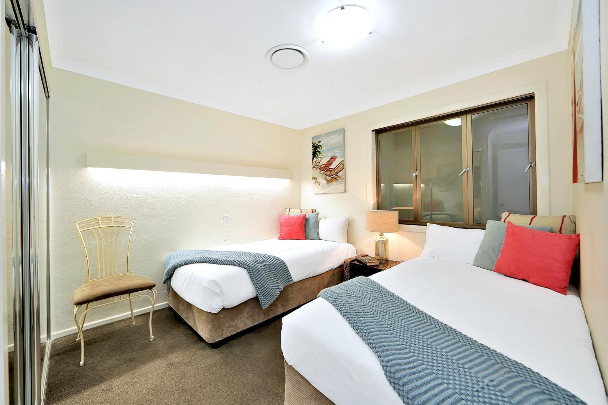 Nautilus Beachside Apartments Bargara Szoba fotó