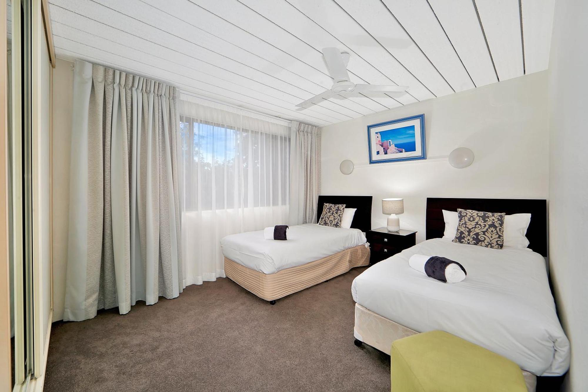 Nautilus Beachside Apartments Bargara Szoba fotó